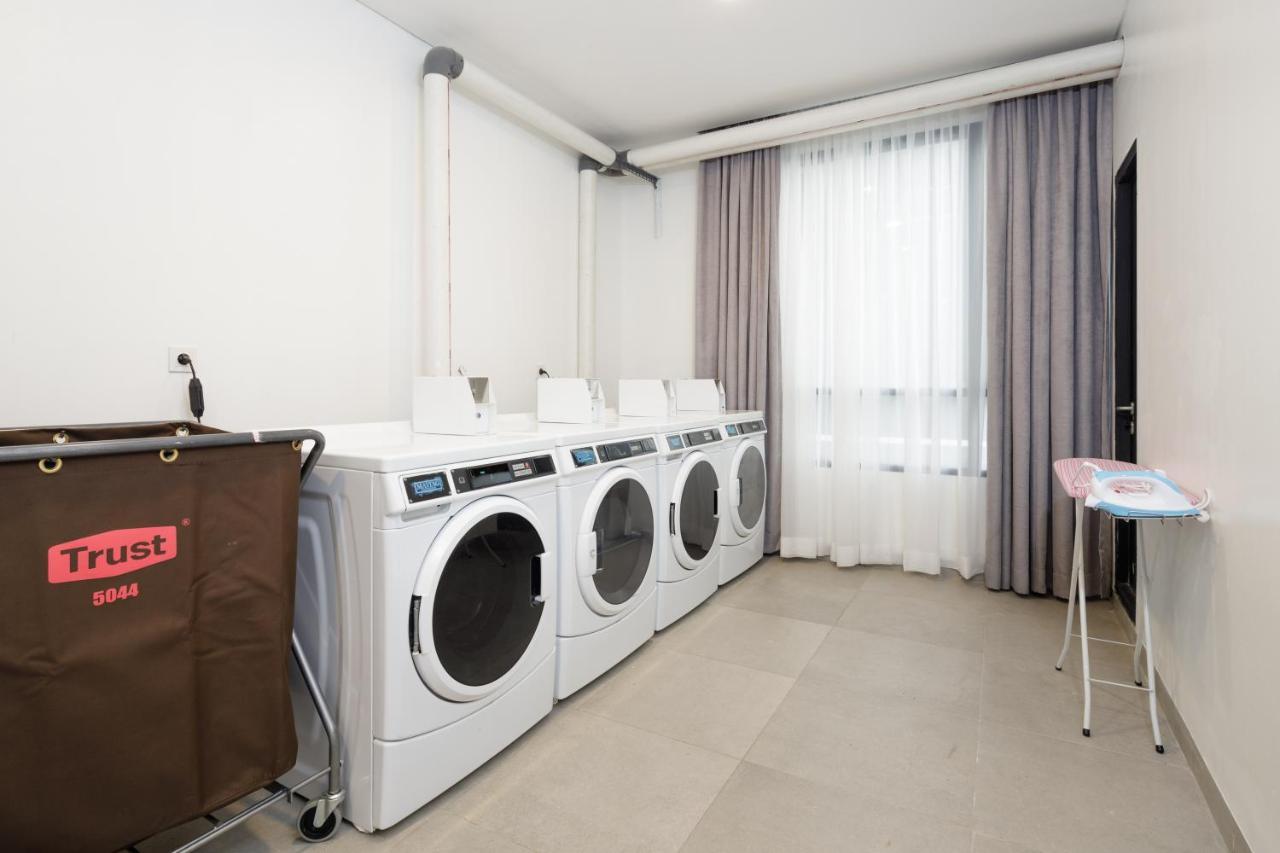 Joylive Bsd City Тангеранг Екстериор снимка
